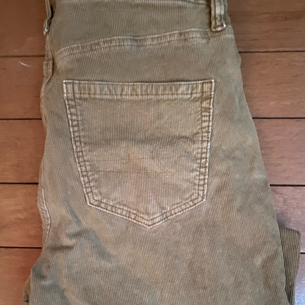 Women’s corduroy high waisted jeans